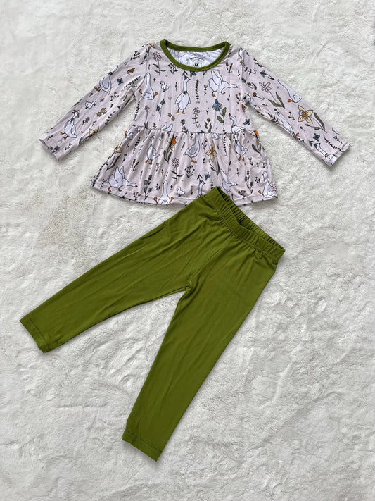 Goosey Garland Peplum Set