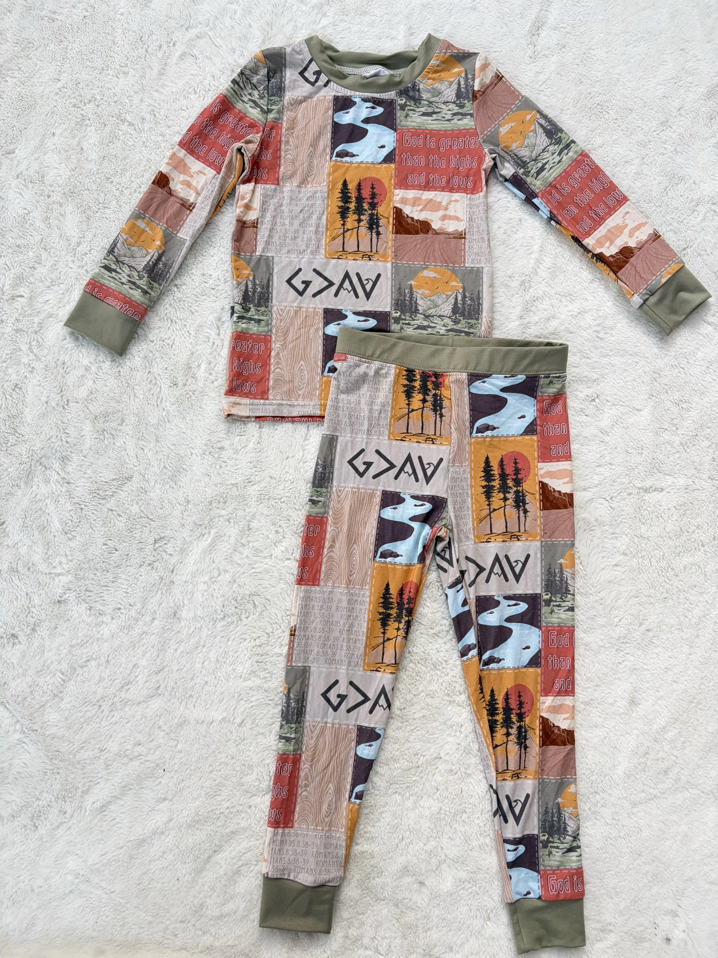 G > Λ V LS/Pants Two-Piece