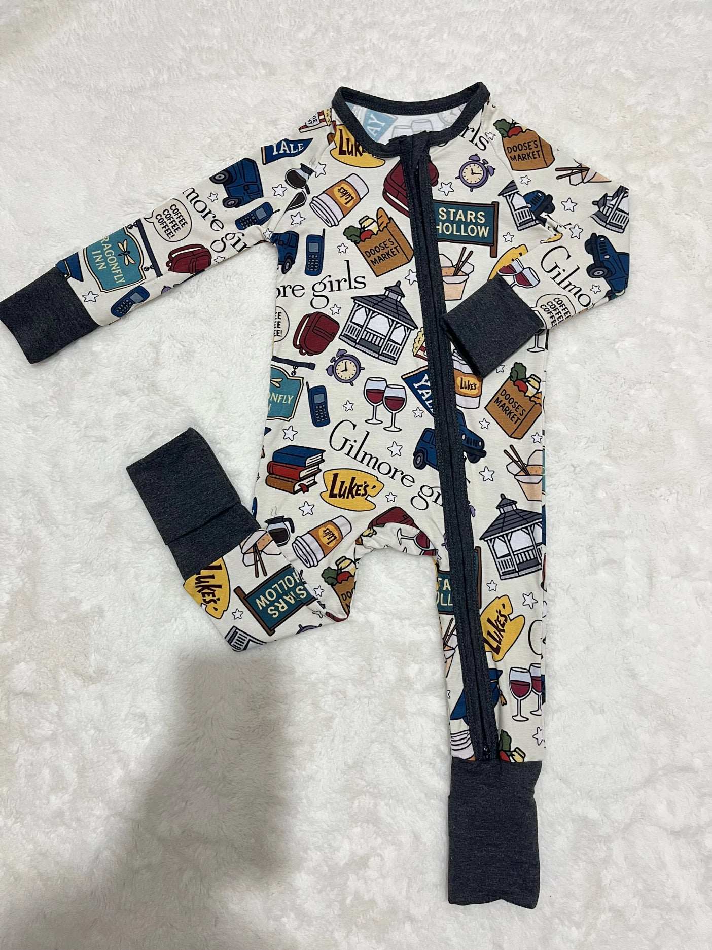 Welcome to Stars Hollow Zippy