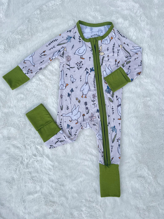 Goosey Garland Zippy